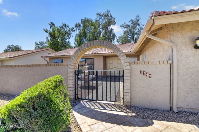 1249 LEISURE WORLD --, Mesa, AZ 85206
