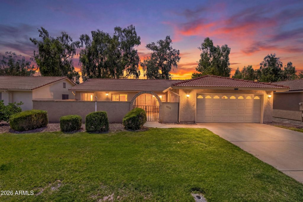 1249 LEISURE WORLD --, Mesa, AZ 85206