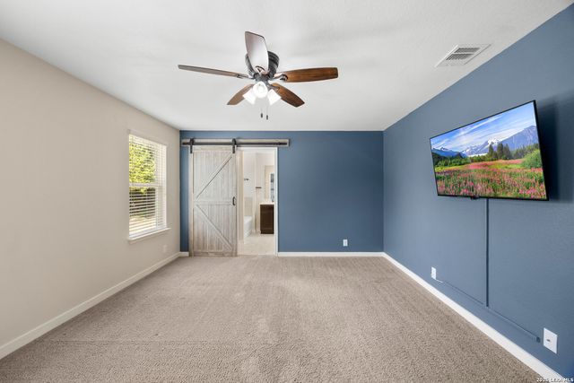 10903 Roaming Holw, San Antonio, TX 78254