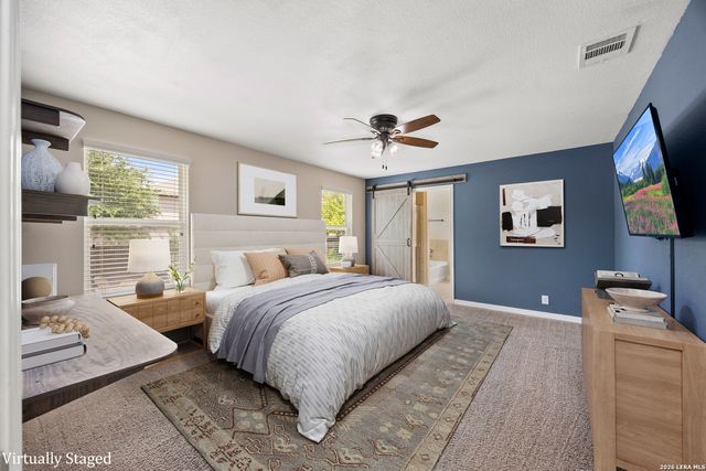10903 Roaming Holw, San Antonio, TX 78254