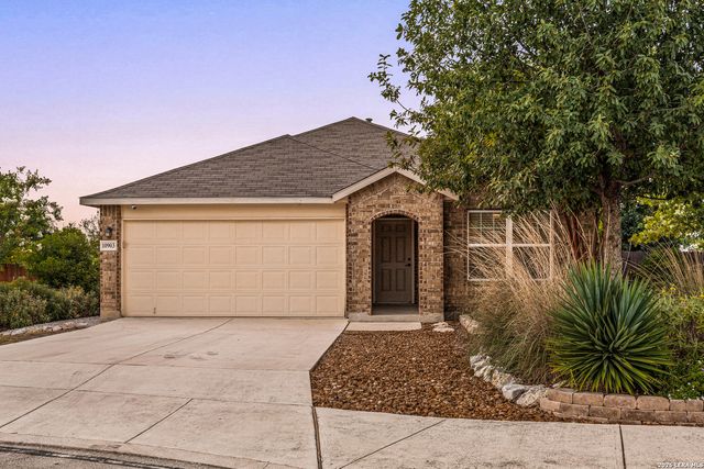 10903 Roaming Holw, San Antonio, TX 78254