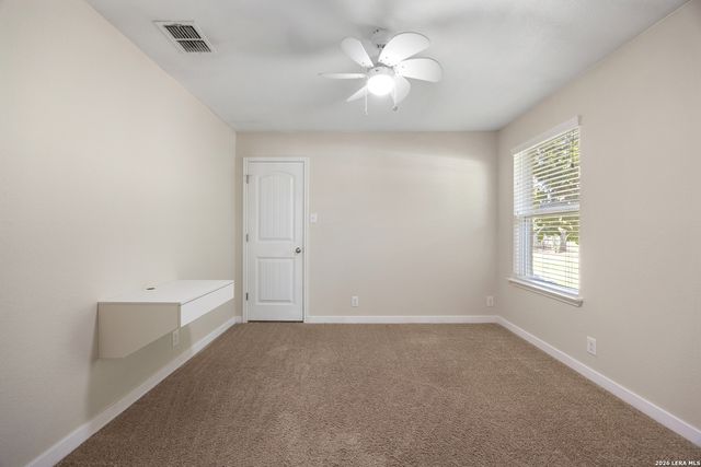 10903 Roaming Holw, San Antonio, TX 78254