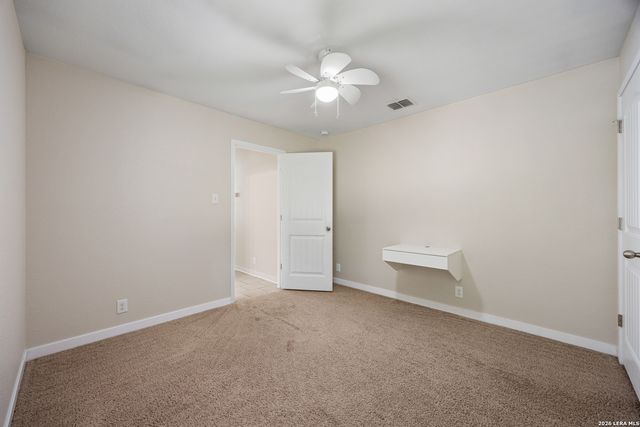 10903 Roaming Holw, San Antonio, TX 78254