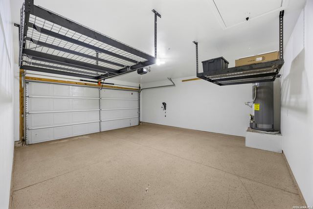 10903 Roaming Holw, San Antonio, TX 78254