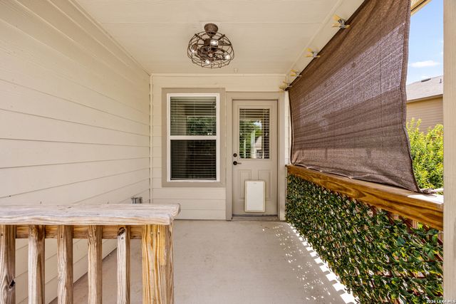 10903 Roaming Holw, San Antonio, TX 78254