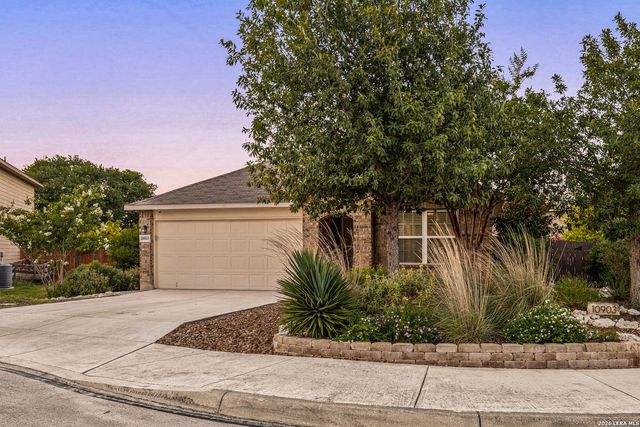 10903 Roaming Holw, San Antonio, TX 78254