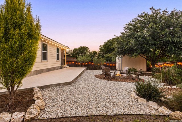 10903 Roaming Holw, San Antonio, TX 78254