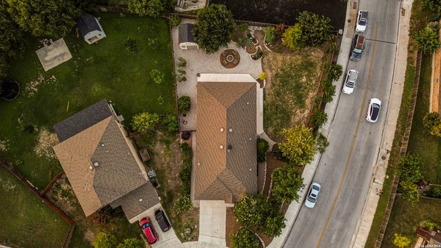 10903 Roaming Holw, San Antonio, TX 78254