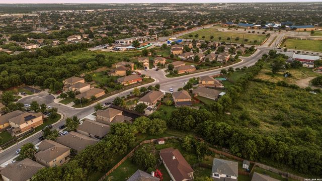 10903 Roaming Holw, San Antonio, TX 78254