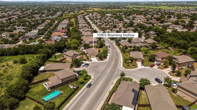 10903 Roaming Holw, San Antonio, TX 78254
