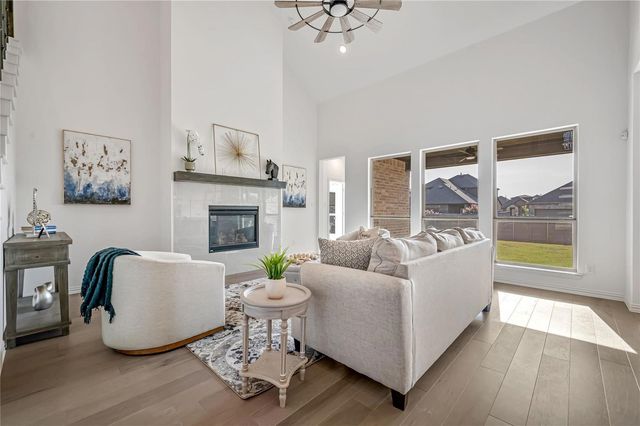 7001 Lowbranch Trail, Little Elm, TX 76227