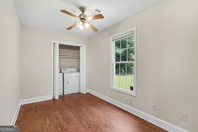 84 Hidden Lakes Court, Newnan, GA 30263