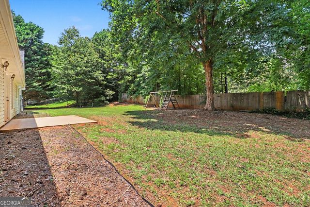 84 Hidden Lakes Court, Newnan, GA 30263