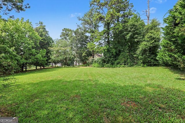 84 Hidden Lakes Court, Newnan, GA 30263