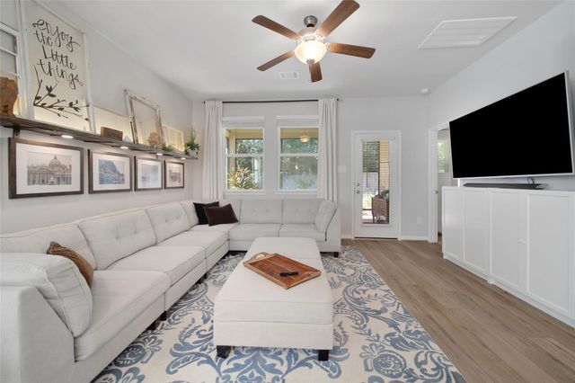 7071 Silverleaf Oak Street, Conroe, TX 77304