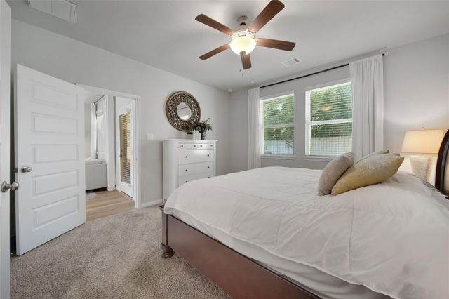 7071 Silverleaf Oak Street, Conroe, TX 77304