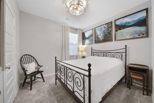 7071 Silverleaf Oak Street, Conroe, TX 77304