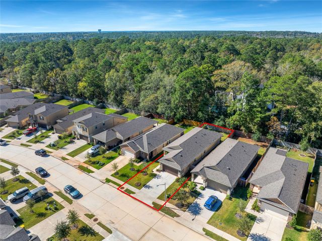 7071 Silverleaf Oak Street, Conroe, TX 77304
