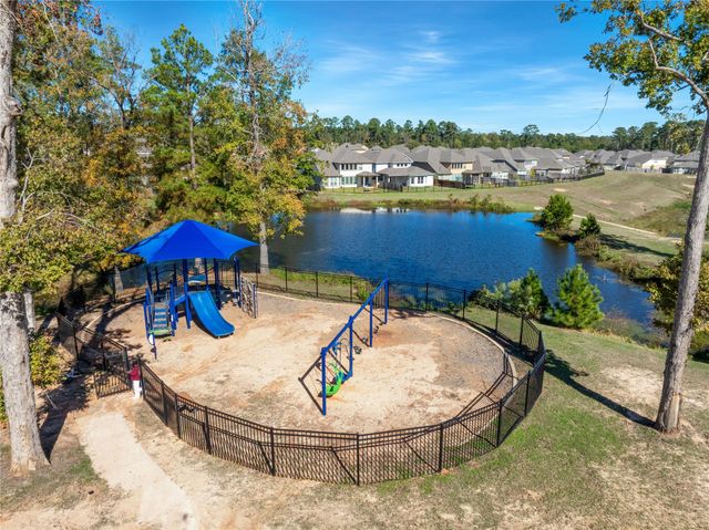 7071 Silverleaf Oak Street, Conroe, TX 77304