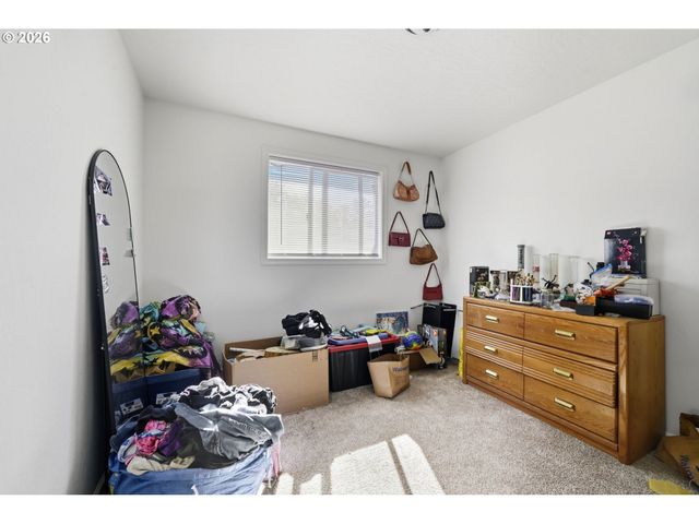 121 W C St, Springfield, OR 97477