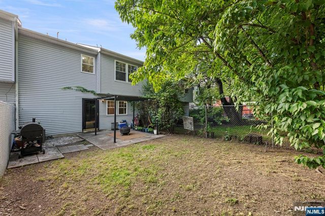 606 18th Street, Newark, NJ 07103