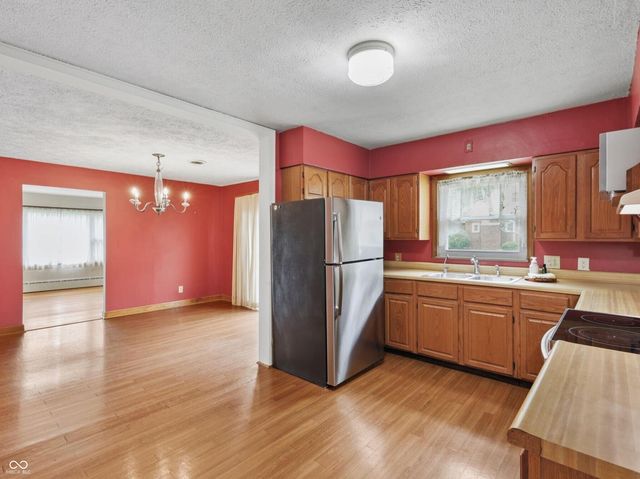 449 N Franklin Road, Indianapolis, IN 46219