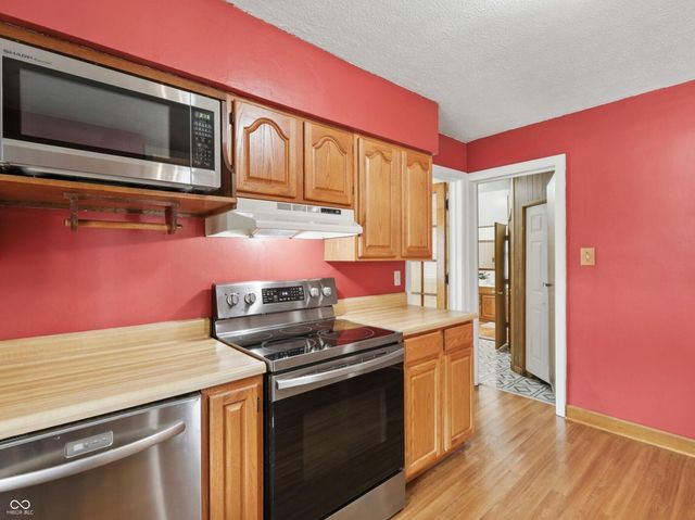 449 N Franklin Road, Indianapolis, IN 46219