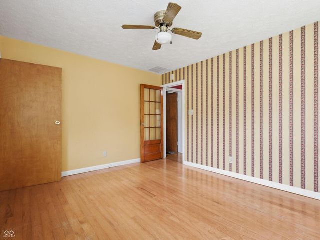 449 N Franklin Road, Indianapolis, IN 46219