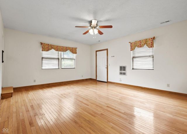 449 N Franklin Road, Indianapolis, IN 46219