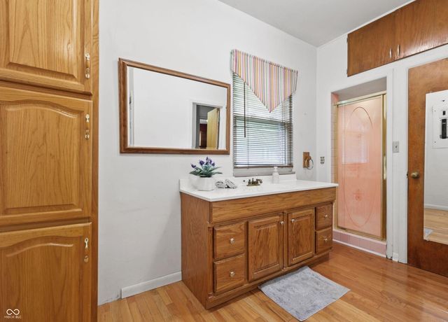 449 N Franklin Road, Indianapolis, IN 46219