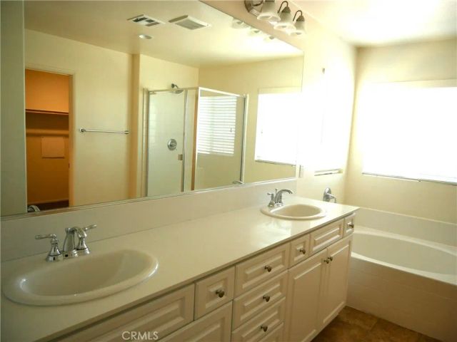 15038 Paseo Verde Place Row, Victorville, CA 92394