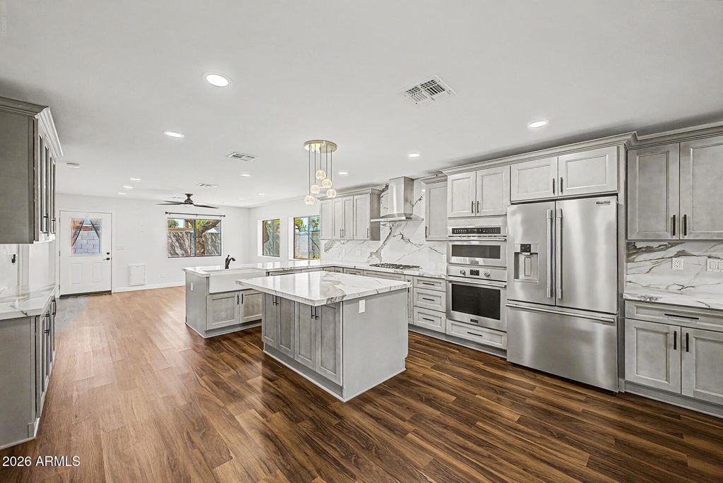 4302 N 18 Place, Phoenix, AZ 85016 — photo 2