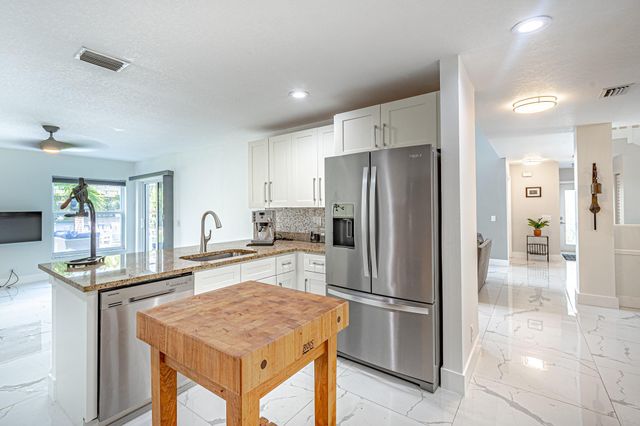 10631 Bexley Blvd, Boca Raton, FL 33428