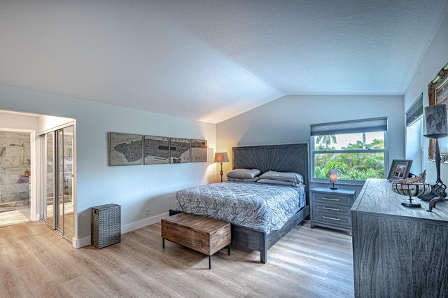 10631 Bexley Blvd, Boca Raton, FL 33428