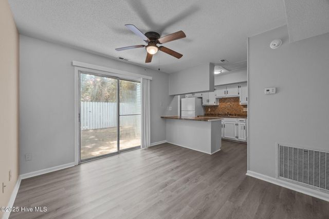 502 Myrtlewood Circle, Jacksonville, NC 28546