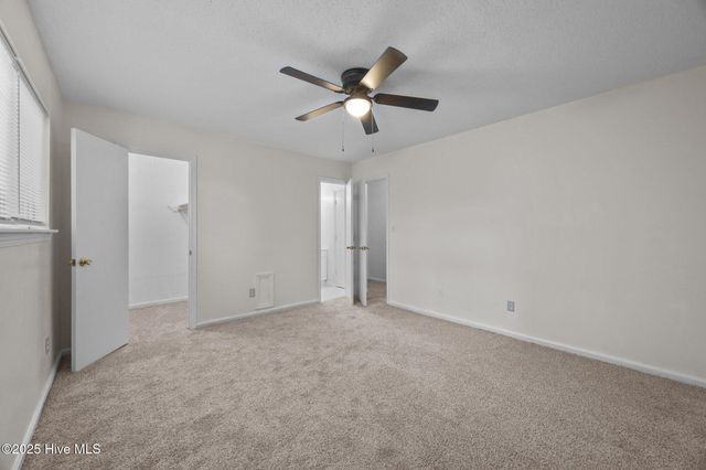 502 Myrtlewood Circle, Jacksonville, NC 28546