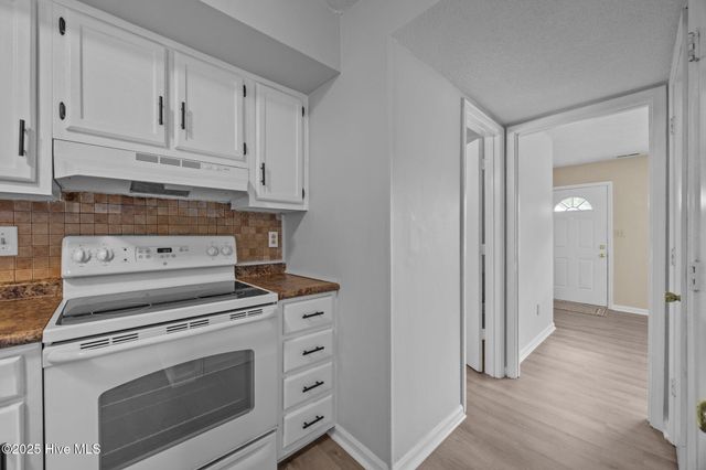 502 Myrtlewood Circle, Jacksonville, NC 28546