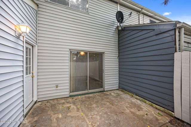 502 Myrtlewood Circle, Jacksonville, NC 28546