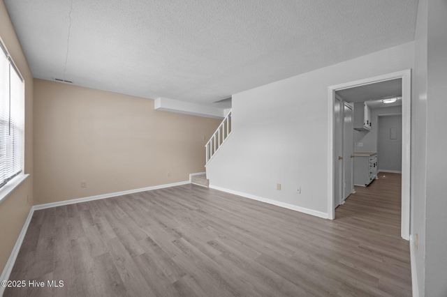 502 Myrtlewood Circle, Jacksonville, NC 28546