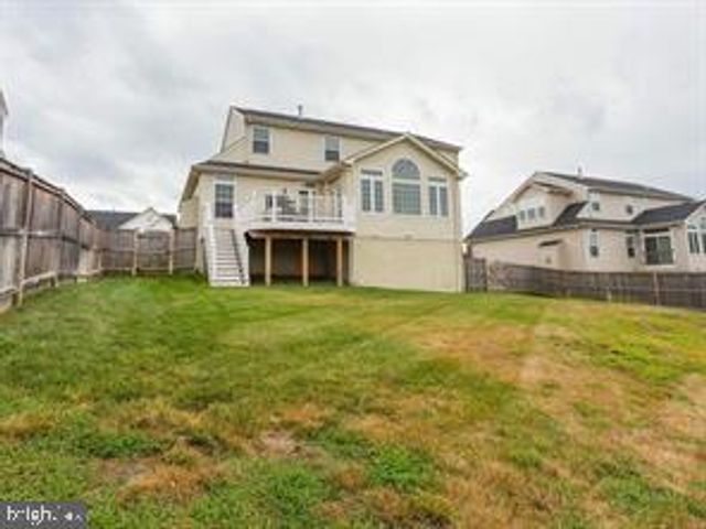 3320 ANNE DE BOURGH DR, Triangle, VA 22172