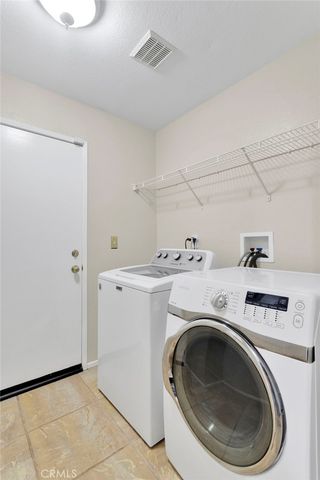 11979 Luna Road, Victorville, CA 92392