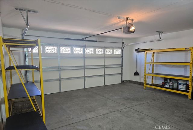 11979 Luna Road, Victorville, CA 92392