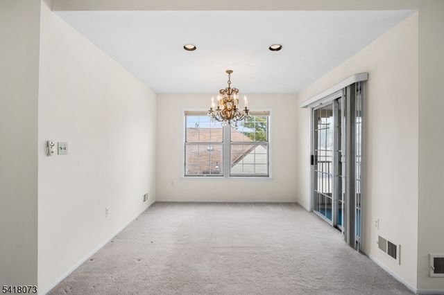 11 Rothwell Dr, Monroe Twp., NJ 08831