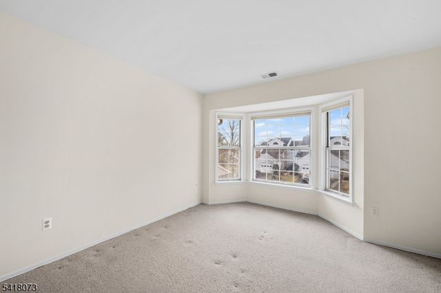 11 Rothwell Dr, Monroe Twp., NJ 08831