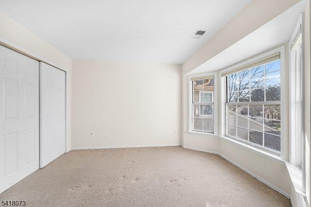 11 Rothwell Dr, Monroe Twp., NJ 08831