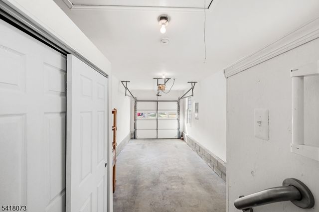 11 Rothwell Dr, Monroe Twp., NJ 08831