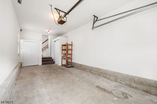 11 Rothwell Dr, Monroe Twp., NJ 08831