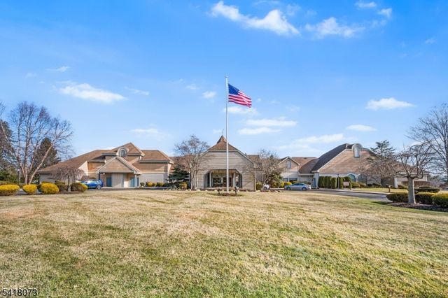 11 Rothwell Dr, Monroe Twp., NJ 08831