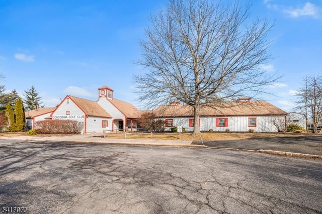 11 Rothwell Dr, Monroe Twp., NJ 08831