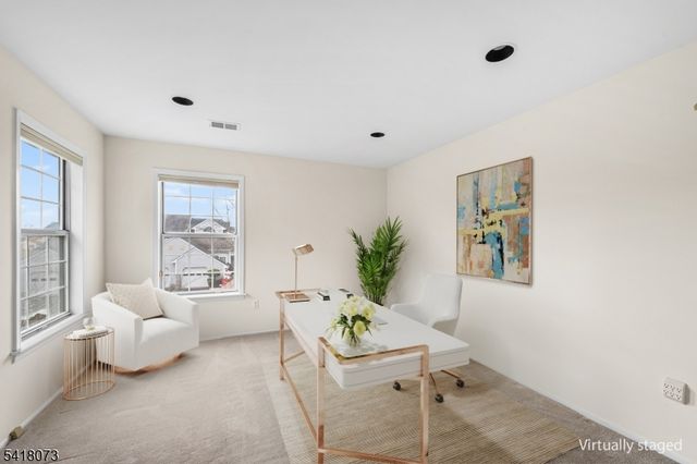 11 Rothwell Dr, Monroe Twp., NJ 08831